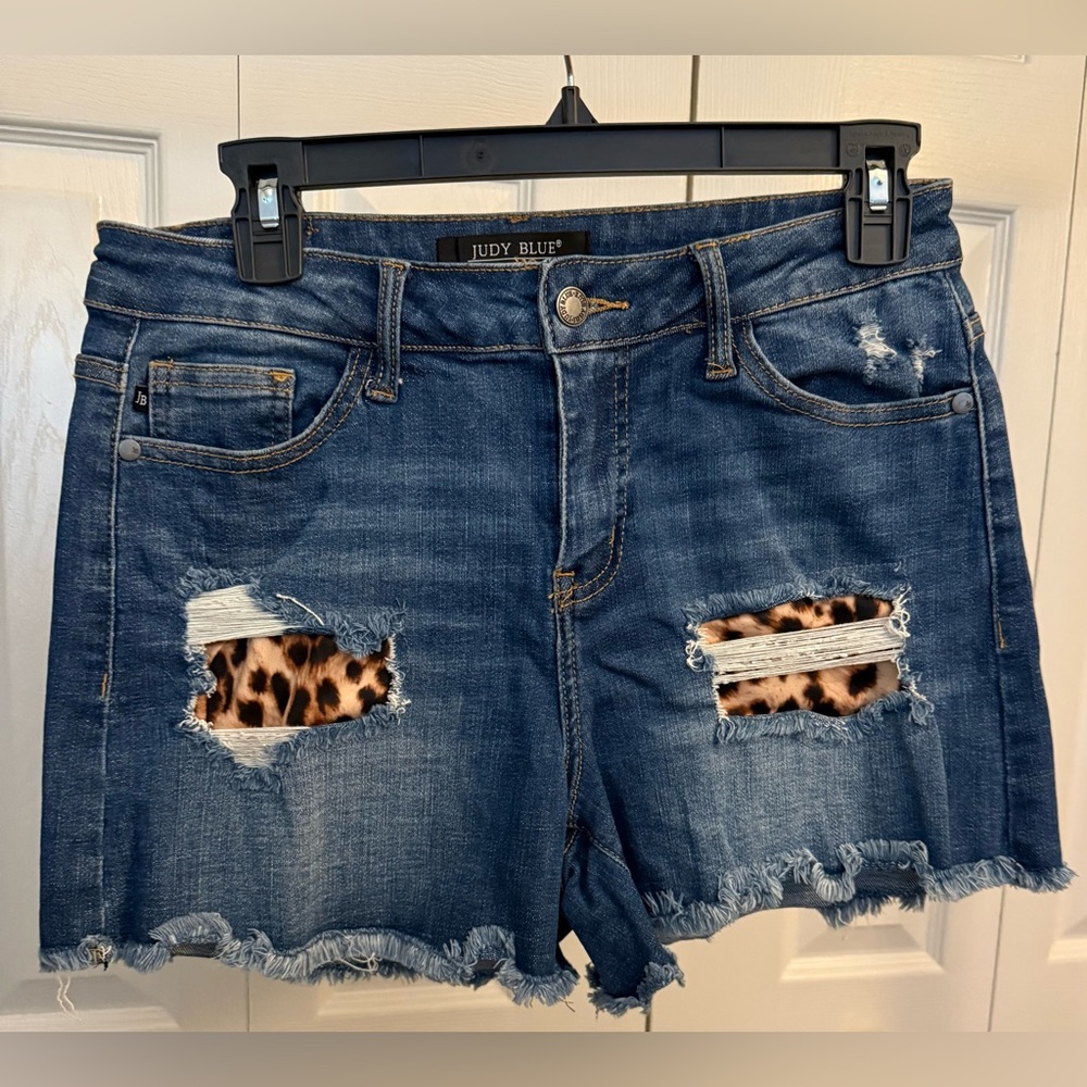 EUC Judy Blue denim shorts size Large